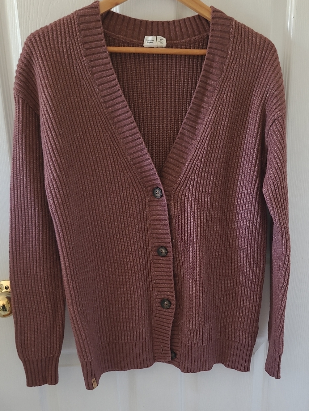 tentree Ribbed Button-Front Cardigan in Mauve
